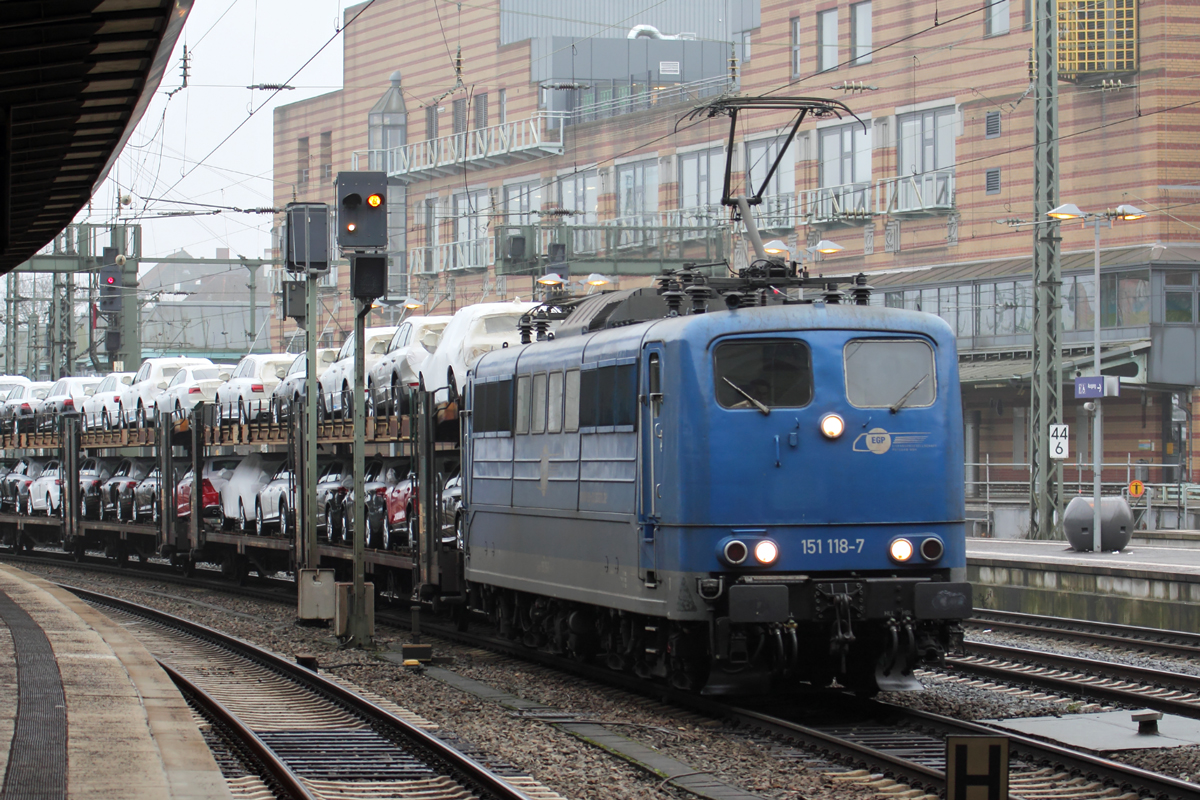 EGP 151 118-7 durchfährt Bremen Hbf. 14.12.2016