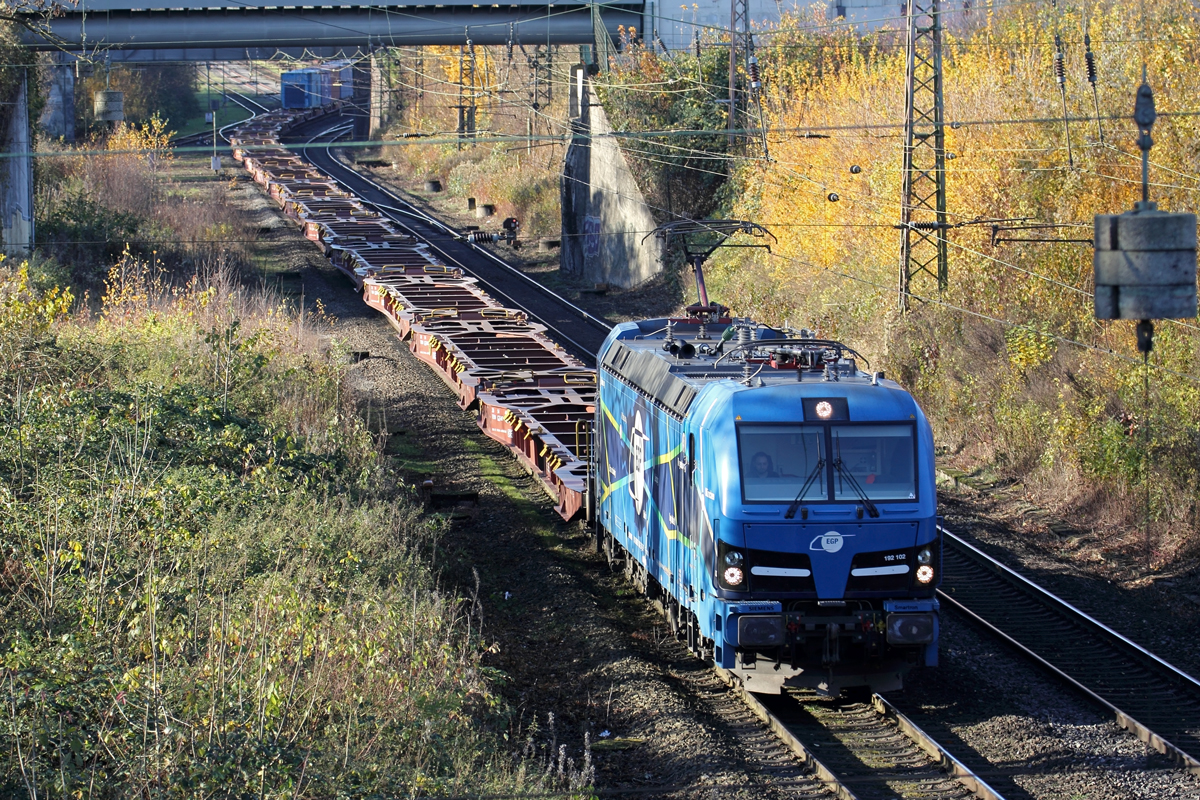 EGP 192 102 auf der Hamm-Osterfelder Strecke in Recklinghausen 22.11.2021