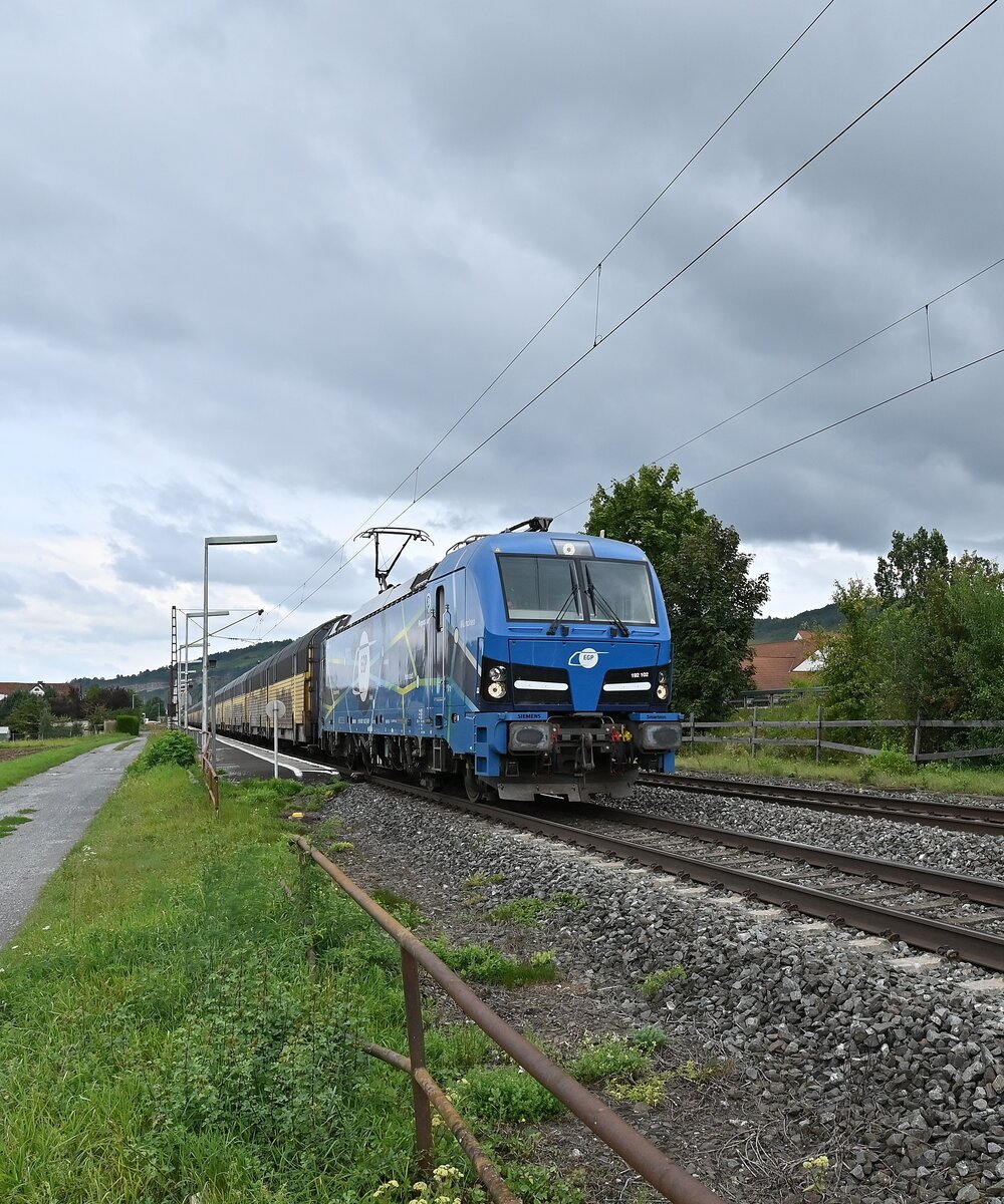 EGP 192 102 mit Altmannwagen bei der Durchfahrt in Thüngersheim gen Veitshöchheim am Dienstag den 31.8.2021 