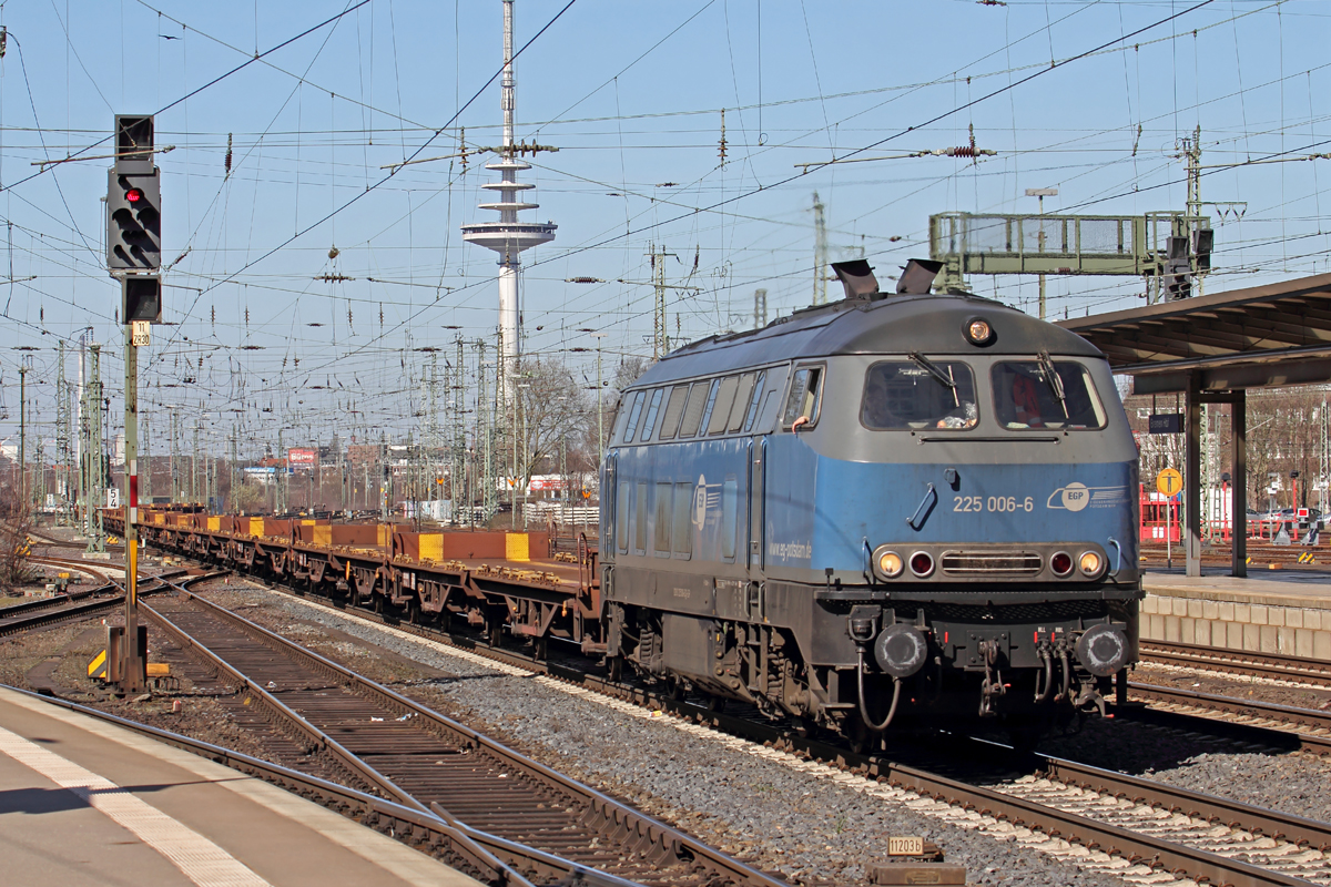 EGP 226 006-6 durchfährt Bremen Hbf. 22.3.2017