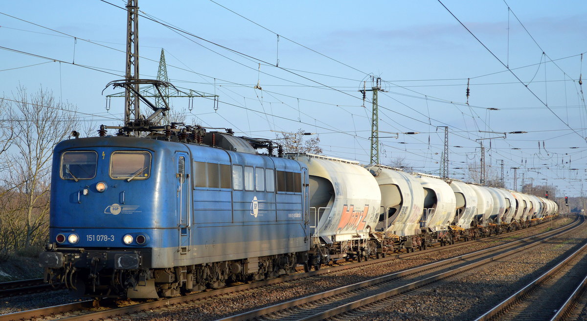 EGP mit  151 078-3  (NVR-Nummer: 91 80 6 151 078-3 D-EGP) und Zementstaubzug (leer) von Berlin Greifswalder Str.  am 17.01.20 Bf. Saarmund.