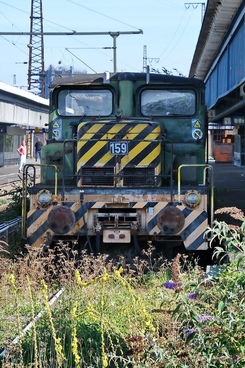 EH 159 ist eine 1970 gebaute Industrielokomotive vom Typ Jung ED, welche Ende September 2025 im Hauptbahnhof Oberhausen am Museumsgleis ausgestellt war.