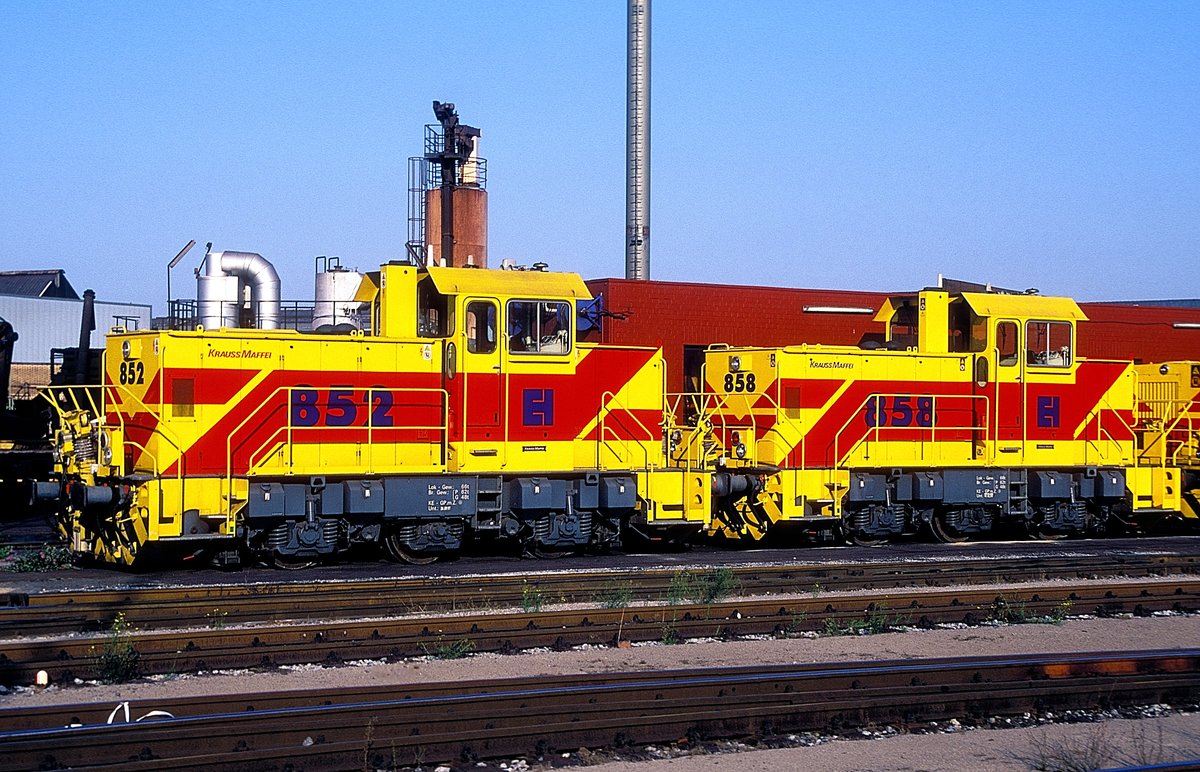 EH 852 + 858  Mühlheim - Styrum  04.09.99