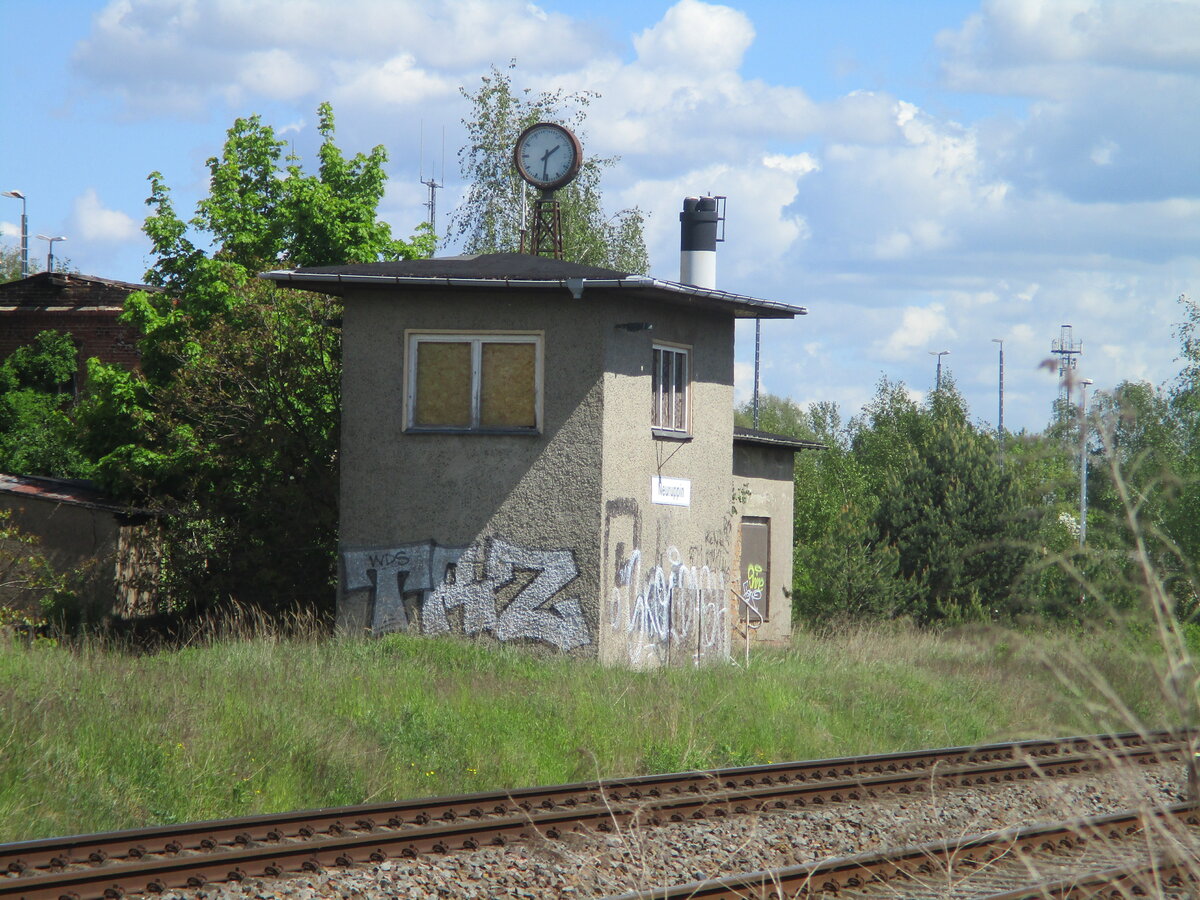 Ehemalige Stellwerk in Neuruppin am 13.Mai 2021.
