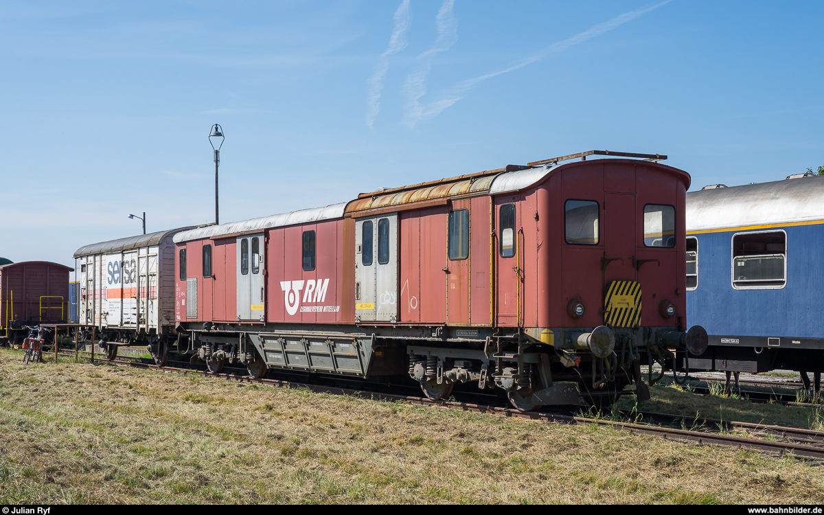 Ehemaliger RM-Hilfswagen, ursprünglich SBB Dm 2/4 1692 am 16. August 2020 abgestellt im Bahnhof Ramsen. Der Triebwagen war zuletzt auf der Strecke Etzwilen - Singen im Einsatz, bevor er an die damalige EBT verkauft und zum Hilfswagen umgebaut wurde.