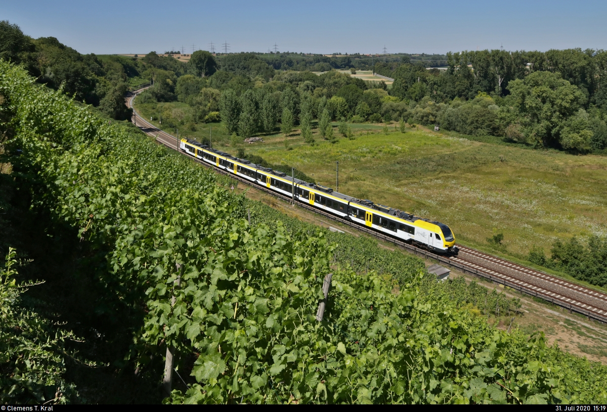 Ein 1430 (Stadler FLIRT 160) ist unterwegs bei Nordheim (Württemberg).

🧰 Go-Ahead Baden-Württemberg GmbH (GABW)
🚝 RE 19071 (RE8) Würzburg Hbf–Stuttgart Hbf
🚩 Bahnstrecke Stuttgart–Würzburg (Frankenbahn | KBS 780)
🕓 31.7.2020 | 15:19 Uhr