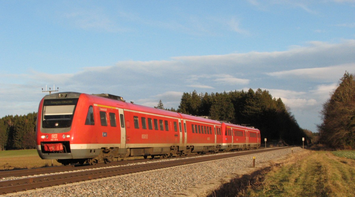 Ein 612er nach Geltendorf in Richtung Kempten,29.12.2013 