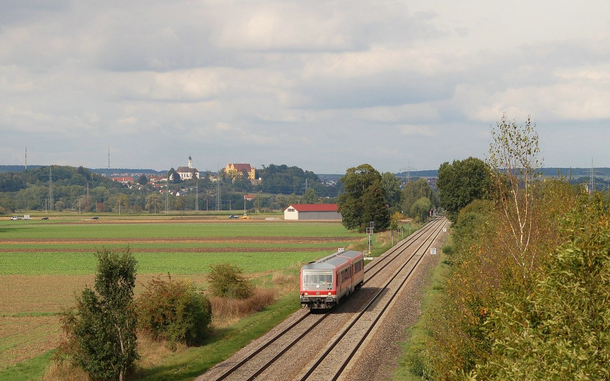 Ein 628 als RB, Ulm Hbf - Aulendorf, zwischen Erbach(Württ) und Laupheim. 25.09.2015