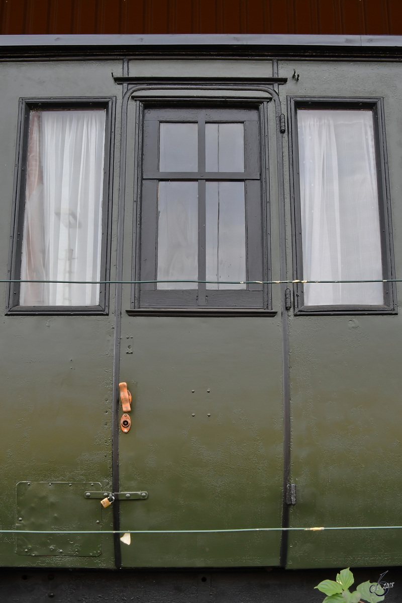 Ein Abteil des preußischen Abteilwagen Osten 068 001 Bauart BC3 pr. 89, Baujahr 1889. (Eisenbahnmuseum Bochum-Dahlhausen, September 2018)