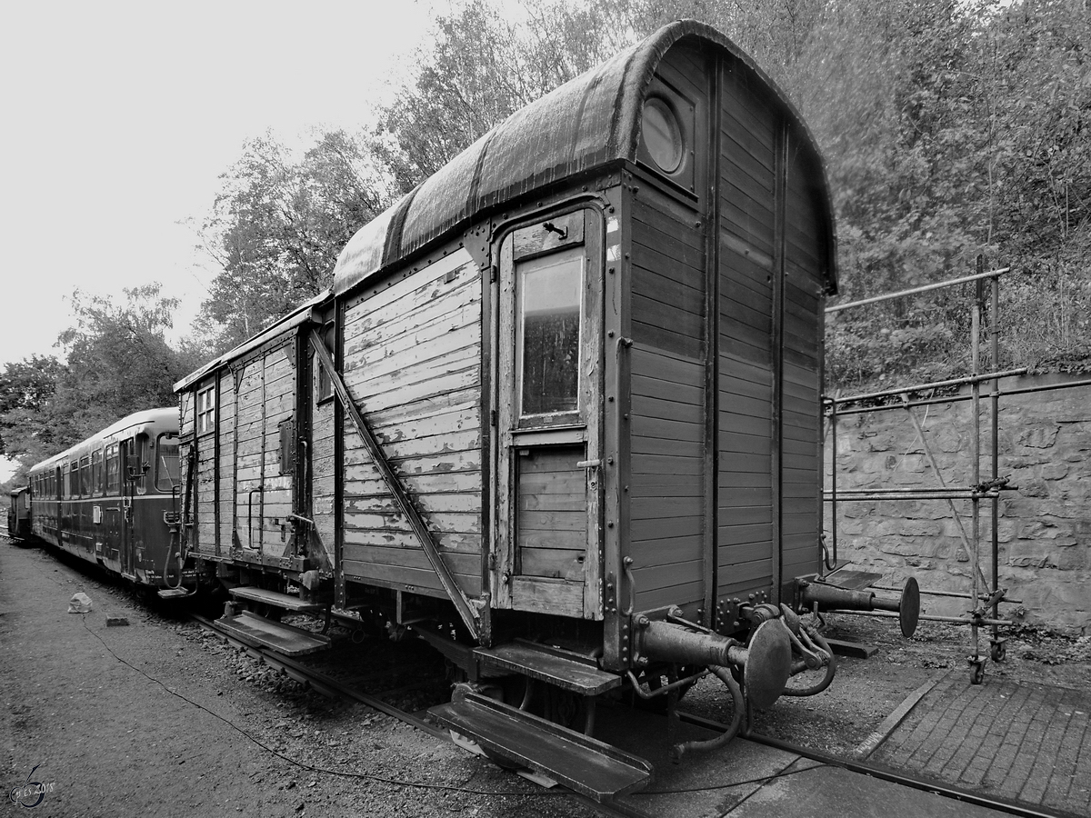 Ein alter Gepäckwagen stand Mitte September 2018 im Eisenbahnmuseum Bochum-Dahlhausen.