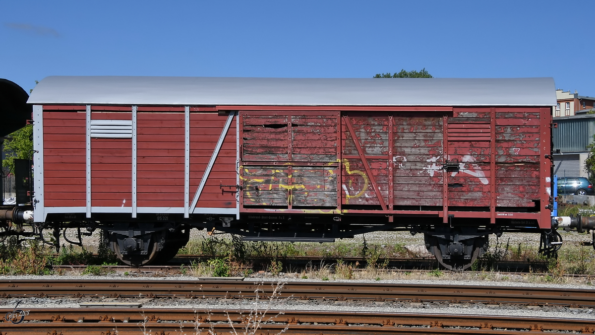 Ein alter Güterwagen stand Anfang August 2018 in Ilmenau.