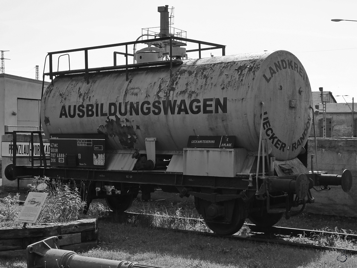 Ein alter Kesselwagen begrüßte Mitte Juni 2020 die Besucher des Lokschuppen Pomerania Pasewalk.