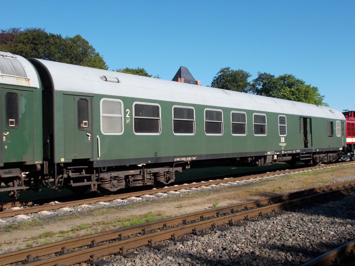 Ein BDs abgestellt,am 15.Juni 2014,in Putbus.Der Wagen kam am 14.und 15.Juni 2014 zwischen Bergen/Rügen und Lauterbach Mole planmäßig zum Einsatz.