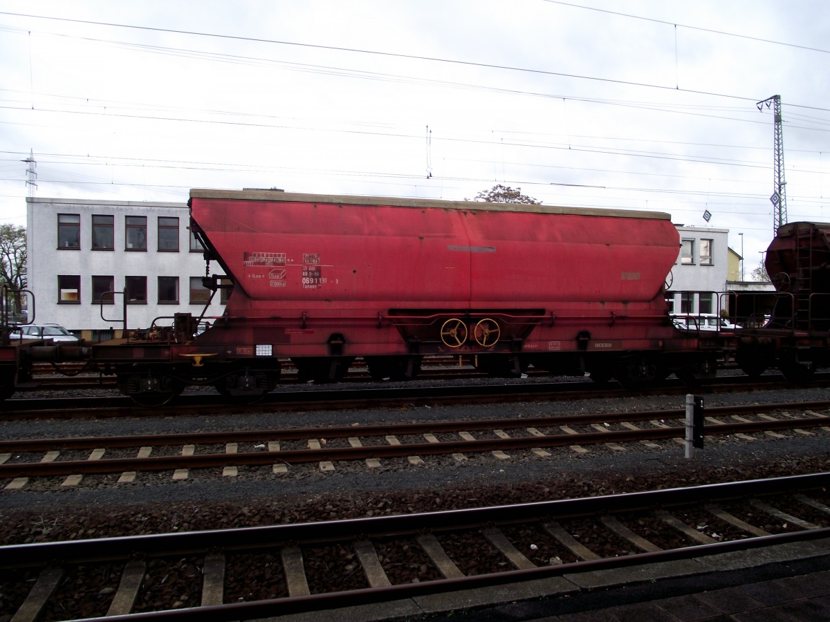 Ein DB Schenker Rail Schttgutwagen steht am 07.11.13 in Hanau