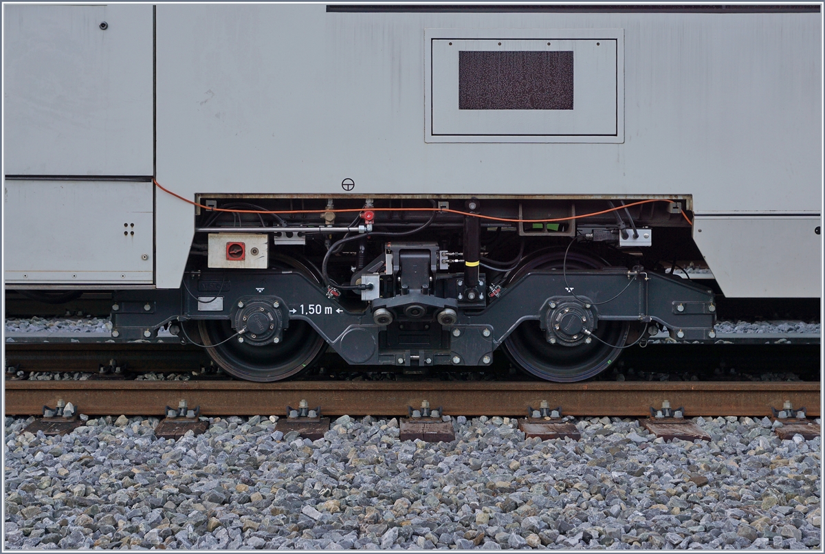 Ein Detailblick auf das Spurwechsel-MOB Drehgestell, welches den lang gehegten Wunsch der MOB der Direktverbindung Montreux - Interlaken wohl endlich erfüllen wird. 

Zweisimmen, den 12. Januar 2020