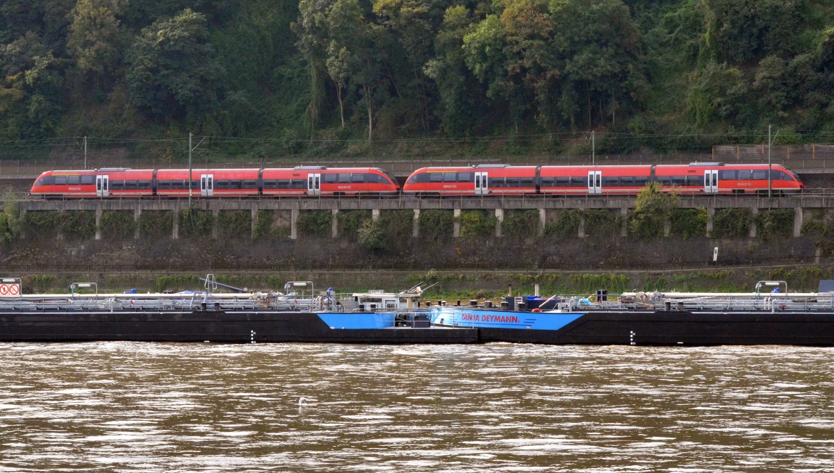 Ein Diesel-Talent der Baureihe 643 in Traktion  auf der gegenberliegenden  Rheinseite bei Unkel beobachtet am 21.09.2013