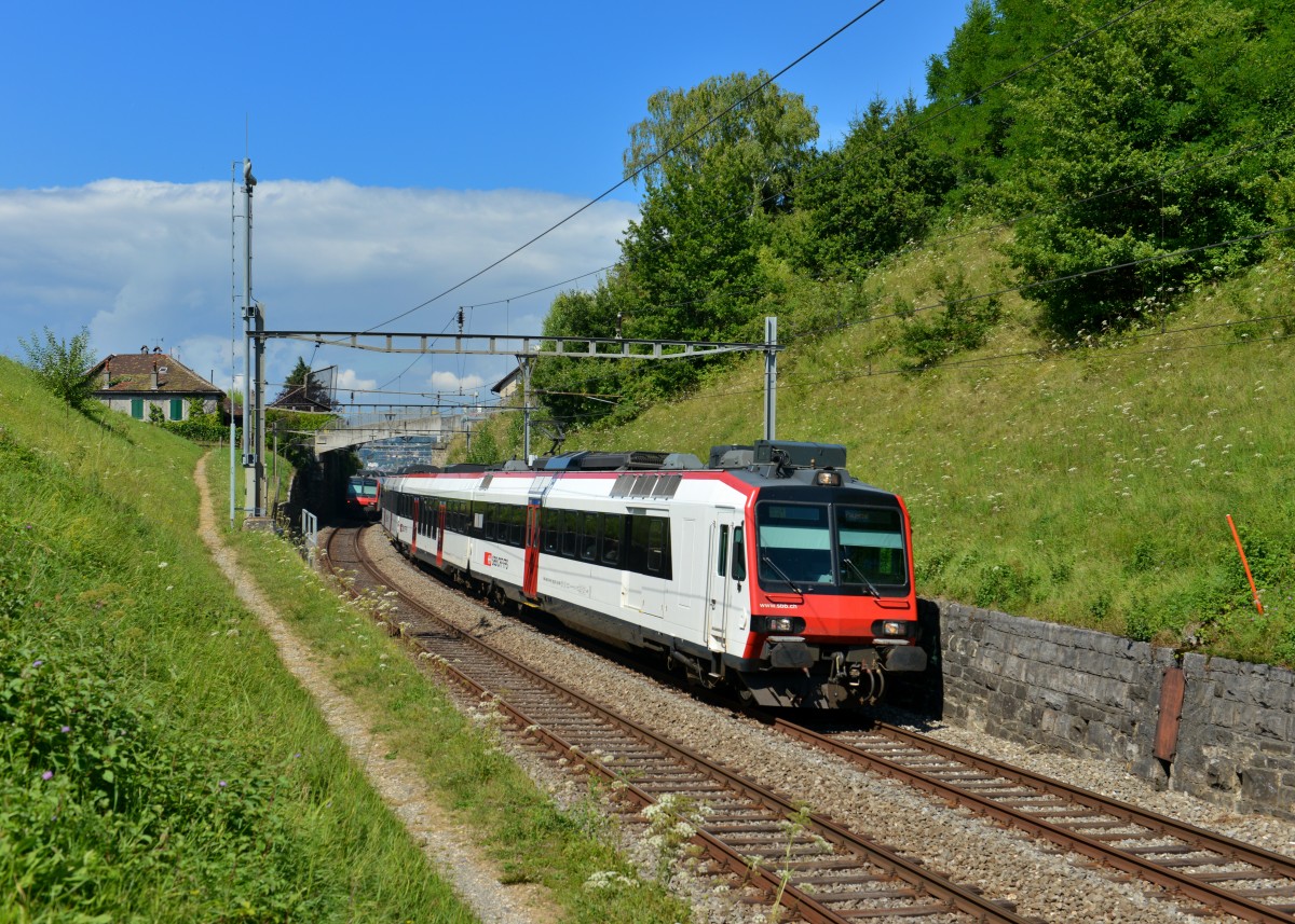 Ein DOMINO als S21 nach Payerne am 26.08.2013 bei Grandvaux.