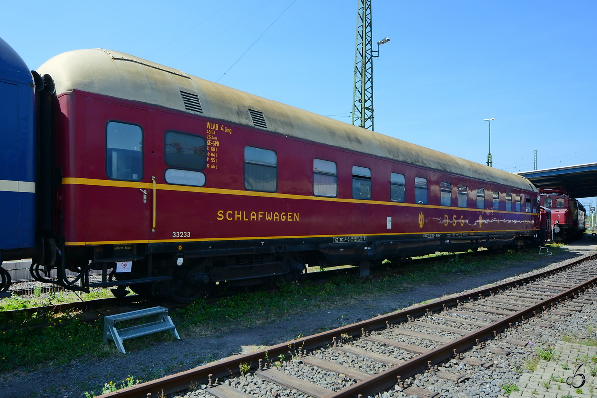 Ein DSG WLAB 4 ümg Schlafwagen  im August 2018 im Eisenbahnmuseum Koblenz.