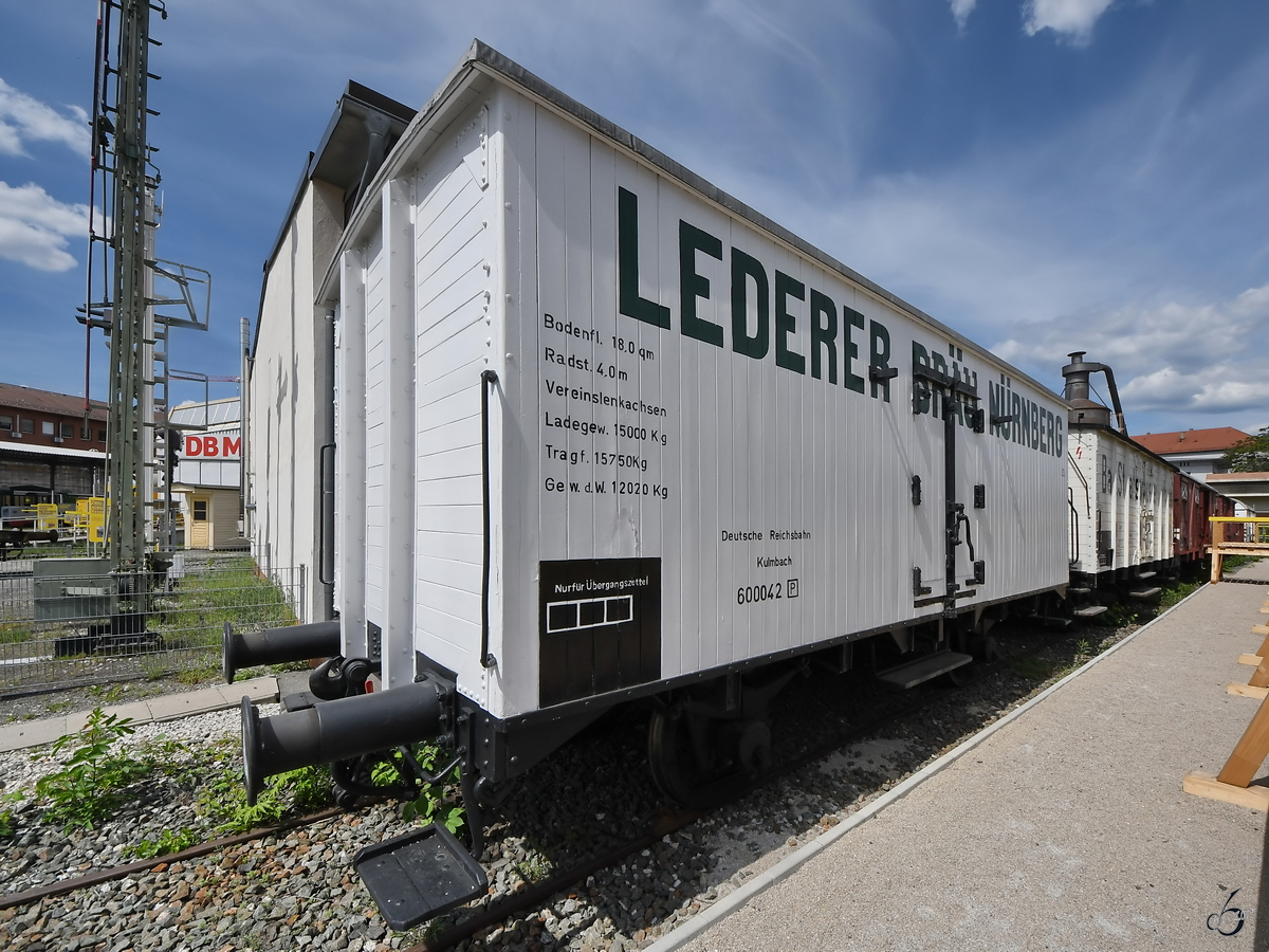 Ein gedeckter Güterwagen war Anfang Juni 2019 im DB-Museum Nürnberg ausgestellt.