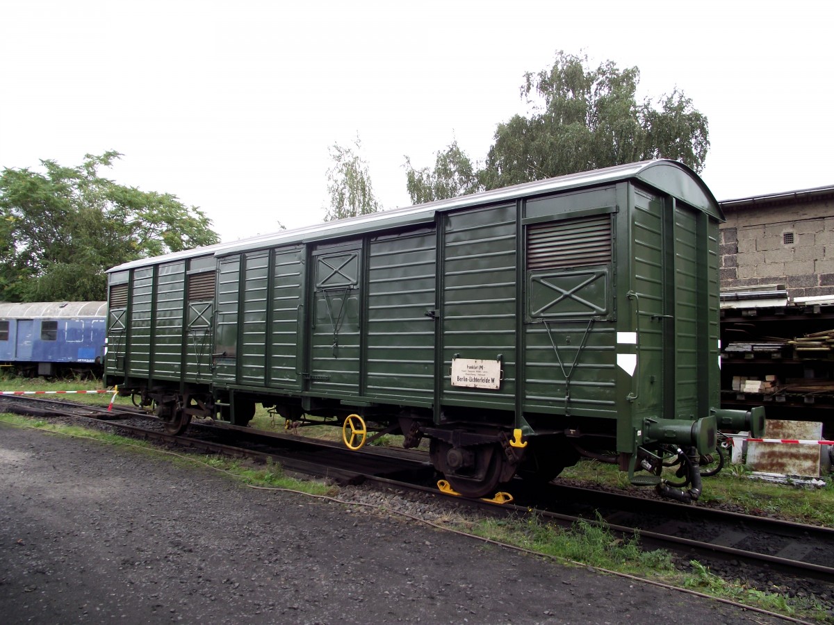 Ein Gterwagen steht am 08.09.13 in Frankfurt am Main 