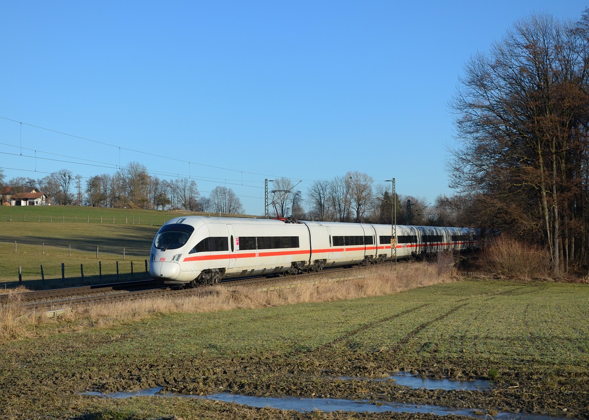 Ein ICE-T am 25.02.2014 bei Vogl.
