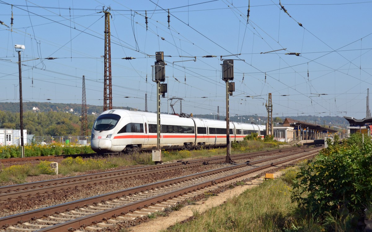 Ein ICE-T der BR 411 verlässt als ICE 1548 am 12.10.15 Naumburg nach Frankfurt(M). 