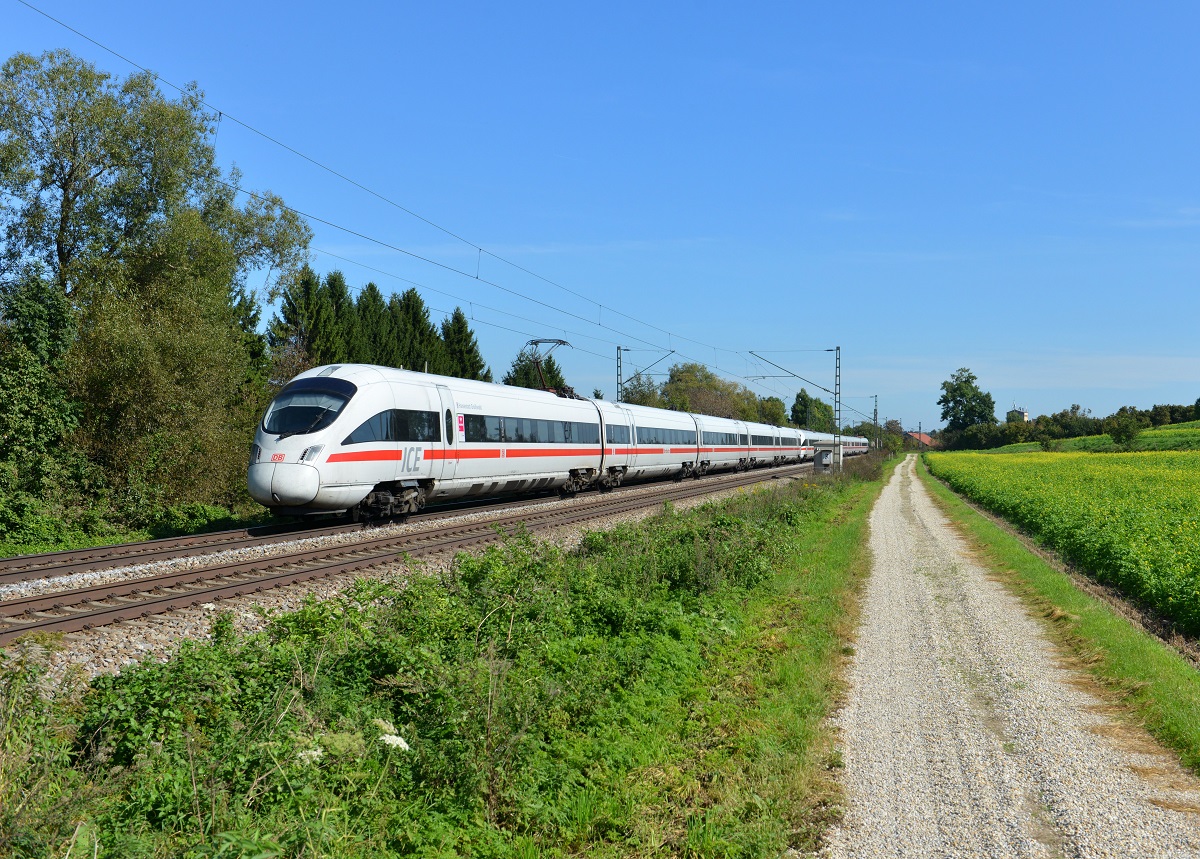 Ein ICE-T nach Frankfurt (Main) am 28.09.2014 bei Langenisarhofen.