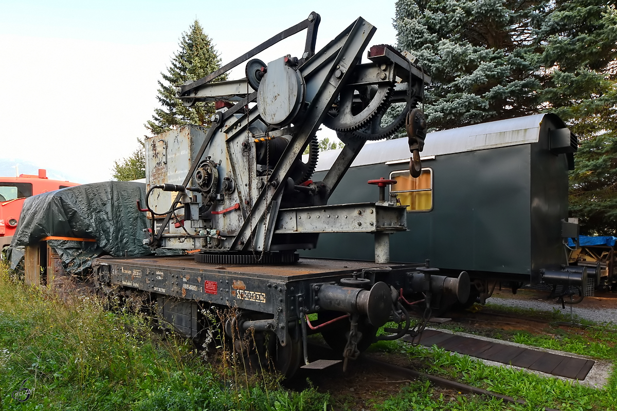 Ein Kranwagen mit Handbedienung für Hebelasten bis zu 7,5 Tonnen. (Heizhaus Lienz, August 2019)