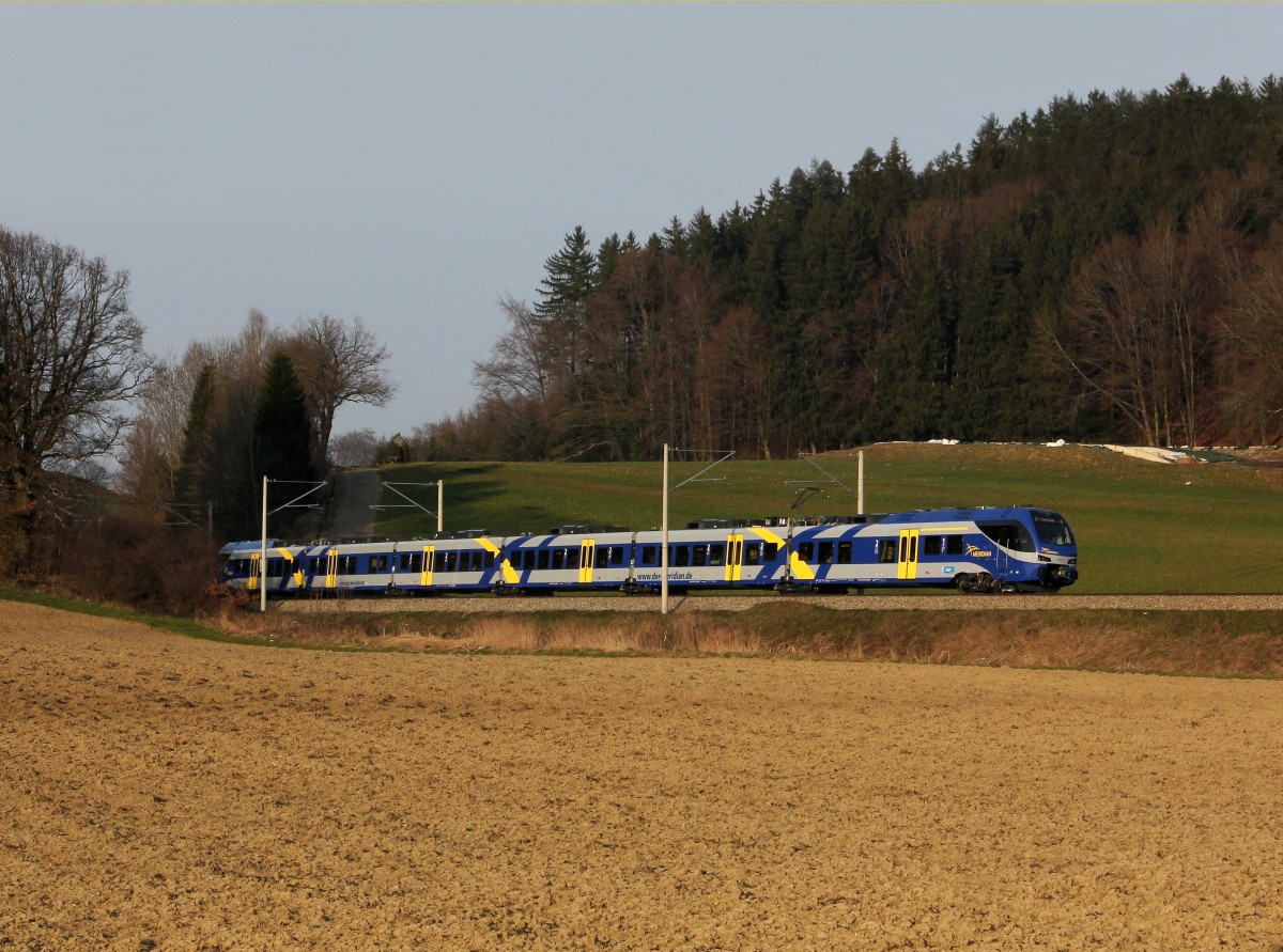 Ein Meridian Flirt als M nach München am 07.03.2014 unterwegs bei Axdorf.
