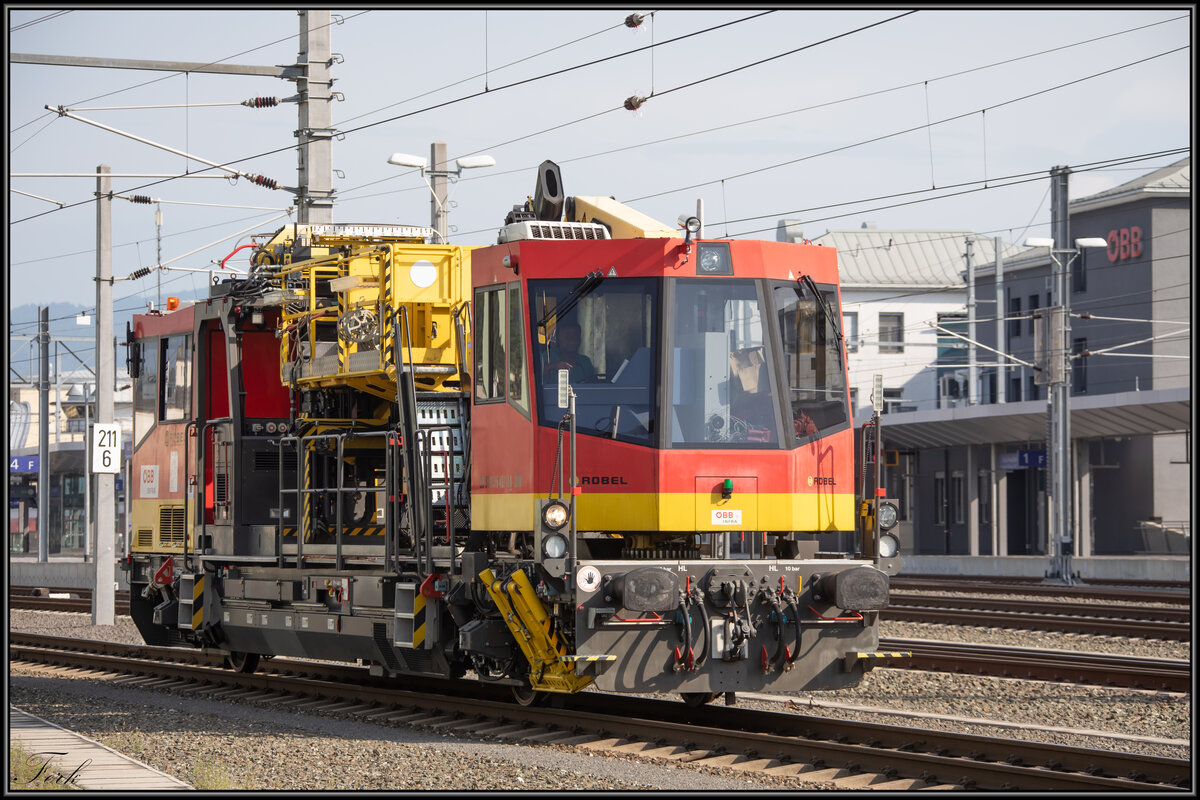 Ein mir unbekannter SKL verlässt den Grazer Hauptbahnhof richtung Süden. 
14.08.2021