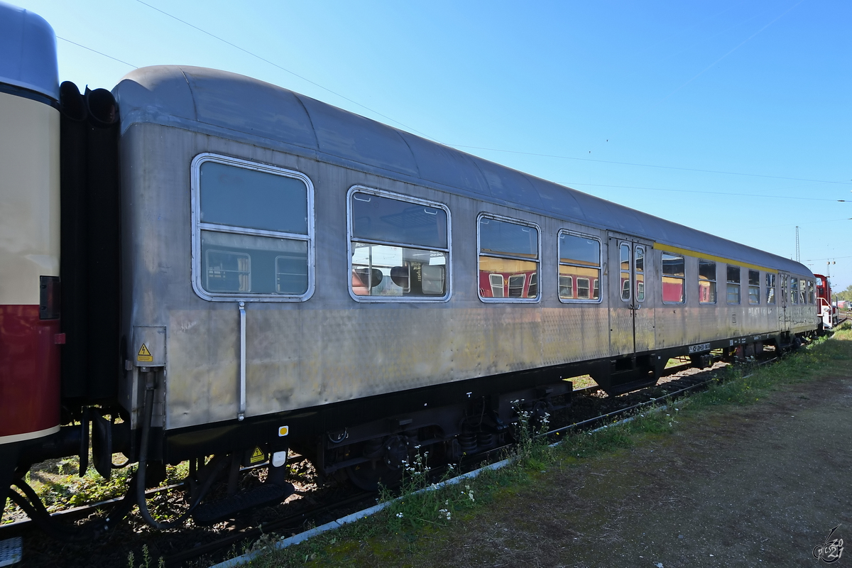 Ein n-Wagen oder umgangssprachlich Silberling war auf dem Gelände des Eisenbahnmuseums in Koblenz zu sehen. (September 2021)