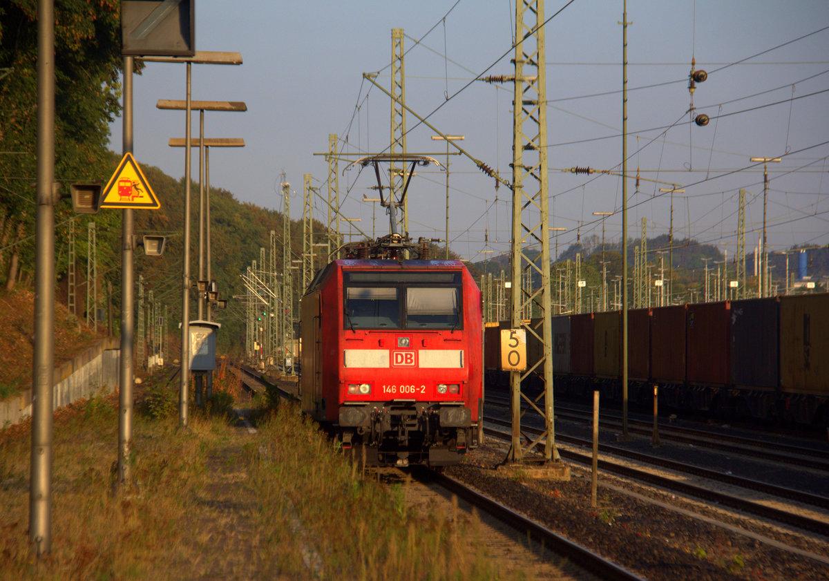 Ein Nachschuss von 146 006-2 DB fuhr als Lokzug aus Aachen-Hbf nach Dortmund-Hbf und fährt durch Aachen-West in Richtung Laurensberg,Richterich  Kohlscheid,Herzogenrath,Hofstadt,Finkenrath,Rimburg,Übach-Palenberg,Zweibrüggen,Frelenberg,Geilenkirchen,Süggerrath,Lindern,Brachelen,Hückelhoven-Baal,Baal,Erkelenz,Herrath,Beckrath,Wickrath. 
Aufgenommen vom Bahnsteig in Aachen-West.
Am Morgen vom 14.9.2018.