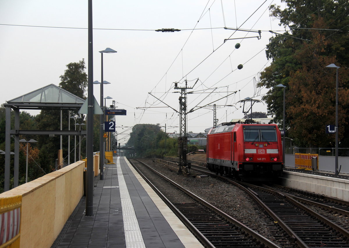 Ein Nachschuss von der 146 271 DB und kamm als Lokzug aus Aachen-Hbf nach Düsseldorf-Hbf und kamm aus Richtung Aachen und fuhr durch Kohlscheid in Richtung Herzogenrath.
Aufgenommen vom nagelneunen Bahnsteig 2 in Kohlscheid. 
Am 6.9.2018.