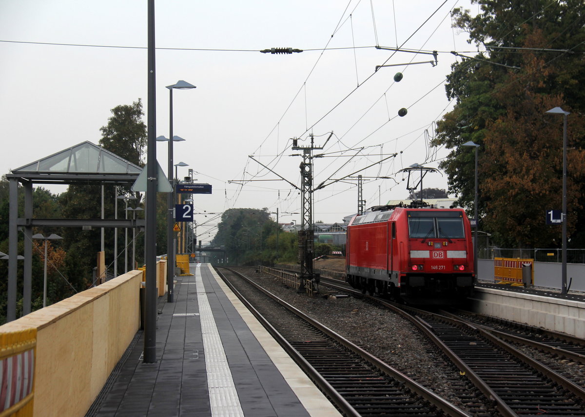 Ein Nachschuss von der 146 271 DB und kamm als Lokzug aus Aachen-Hbf nach Düsseldorf-Hbf und kamm aus Richtung Aachen und fuhr durch Kohlscheid in Richtung Herzogenrath.
Aufgenommen vom nagelneunen Bahnsteig 2 in Kohlscheid. 
Am 6.9.2018.