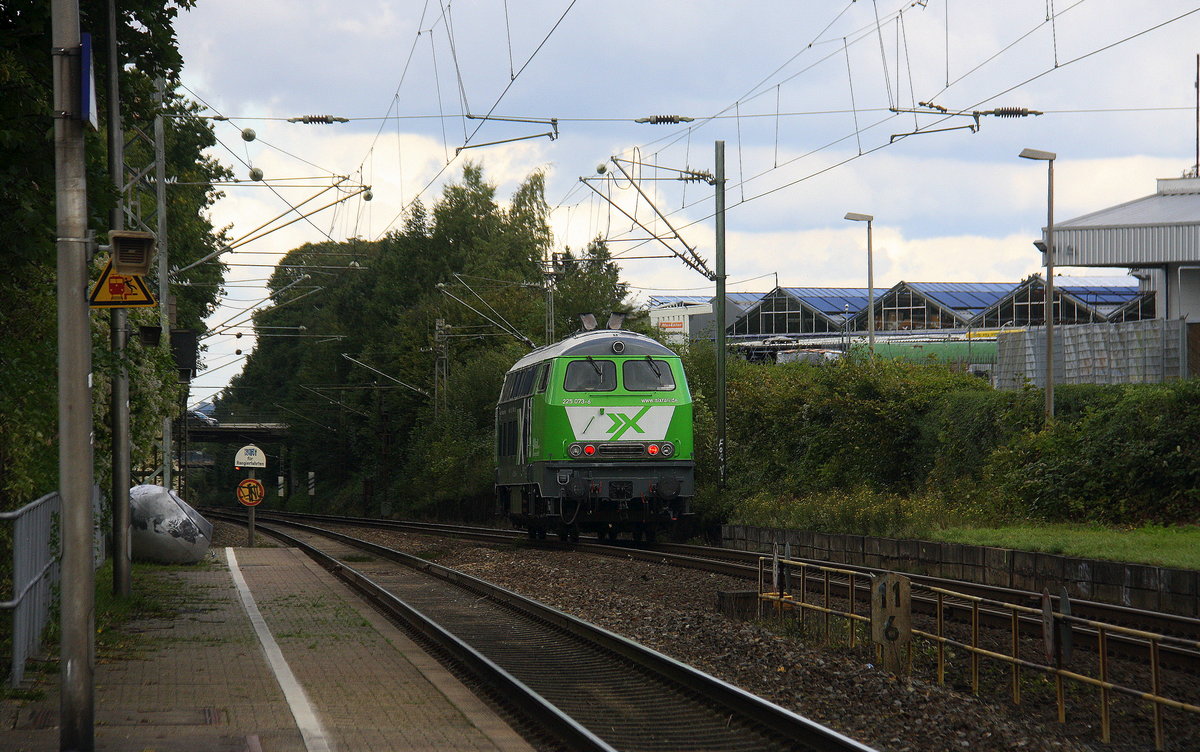 Ein Nachschuss von der 225 073-6 AIXrail  und kamm als Lokzug aus Aachen-Hbf nach Mönchengladbach-Hbf  und kam aus Richtung Aachen-Hbf,Aachen-Schanz,Aachen-West,Laurensberg,Richterich, und fuhr durch Kohlscheid in Richtung Herzogenrath,Hofstadt,Finkenrath,Rimburg,Übach-Palenberg,Zweibrüggen,Frelenberg,Geilenkirchen,Süggerath,Lindern,Brachelen,Hückelhoven-Baal,Baal,Erkelenz,Herrath,Beckrath,Wickrath,Rheydt,Mönchengladbach. 
Aufgenommen von Bahnsteig 2 in Kohlscheid.
Bei Wolken am Mittag vom 16.9.2017.