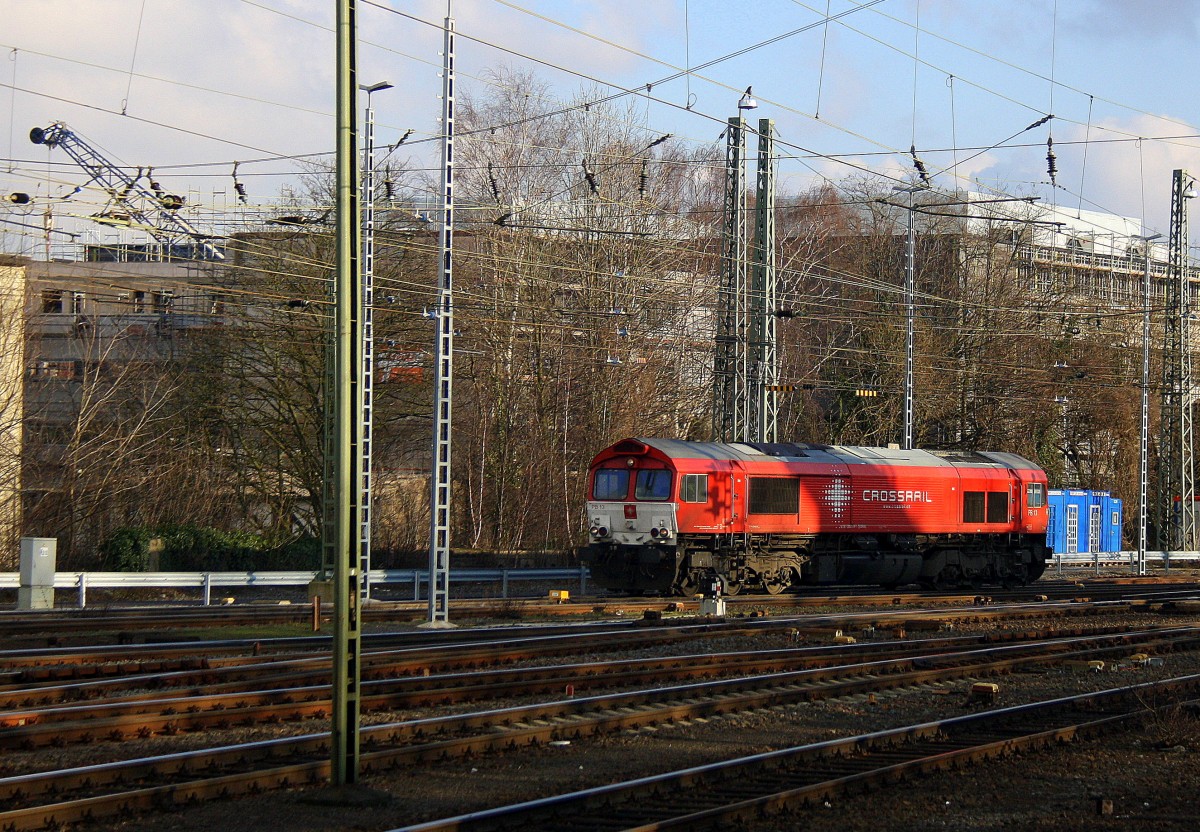 Ein Nachschuss von der Class 66 PB13  Ilse  von Crossrail rangiert in Aachen-West.
Aufgenommen vom Bahnsteig in Aachen-West bei schönem Sonnenschein am Nachmittag vom 17.1.2015.