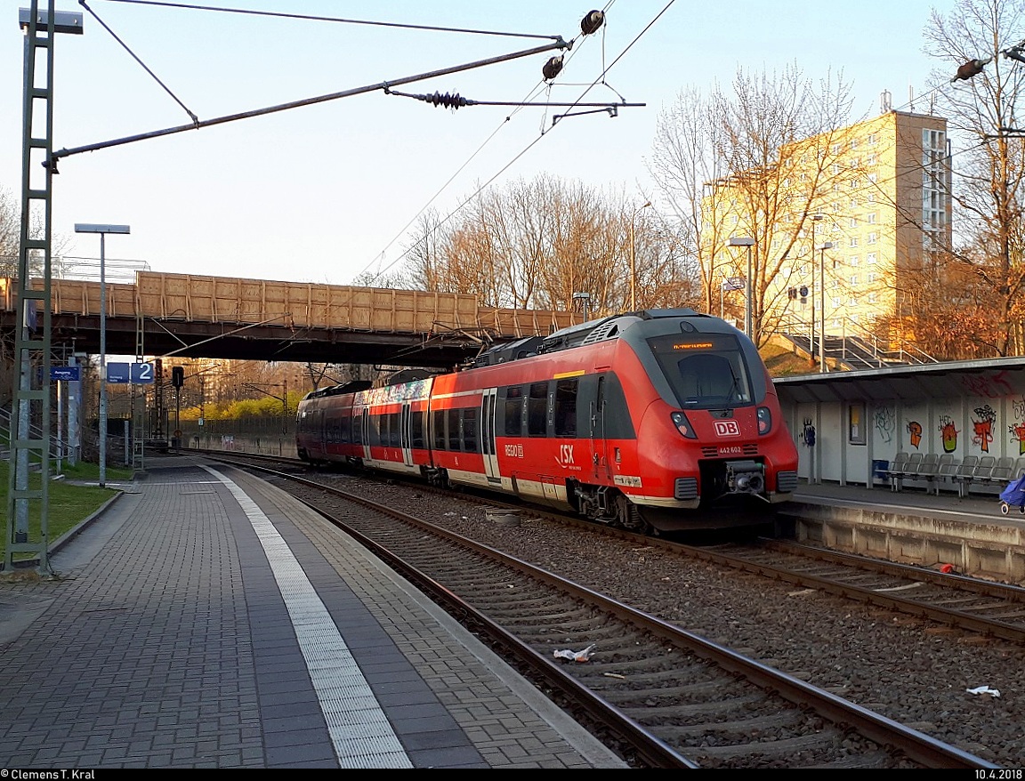 Ein  neues  Gesicht bei der S-Bahn Mitteldeutschland...
442 602 (Bombardier Talent 2) des Rhein-Sieg-Express (DB Regio NRW) als S 37756 (S7) von Halle(Saale)Hbf Gl. 13a nach Halle-Nietleben steht im Hp Halle Zscherbener Straße auf der Bahnstrecke Merseburg–Halle-Nietleben (KBS 588). [10.4.2018 | 19:07 Uhr]