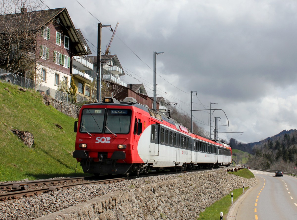 Ein NPZ der SOB als S31 nach Arth-Goldau am 23.04.2012 unterwegs bei Sattel.