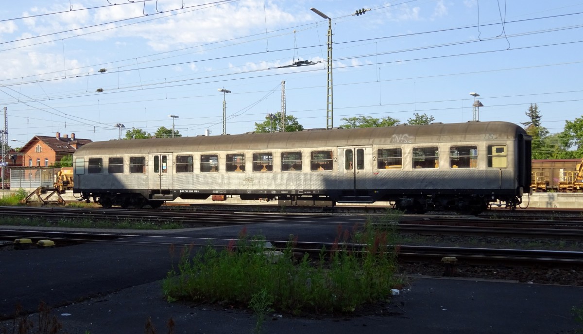 Ein original Silberling steht am 11. Juli 2015 im Bahnhof Bamberg abgestellt.