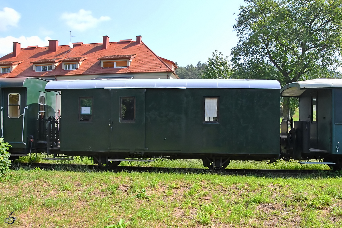 Ein Packwagen war Anfang September 2019 in Pöckstein-Zwischenwässern abgestellt.
