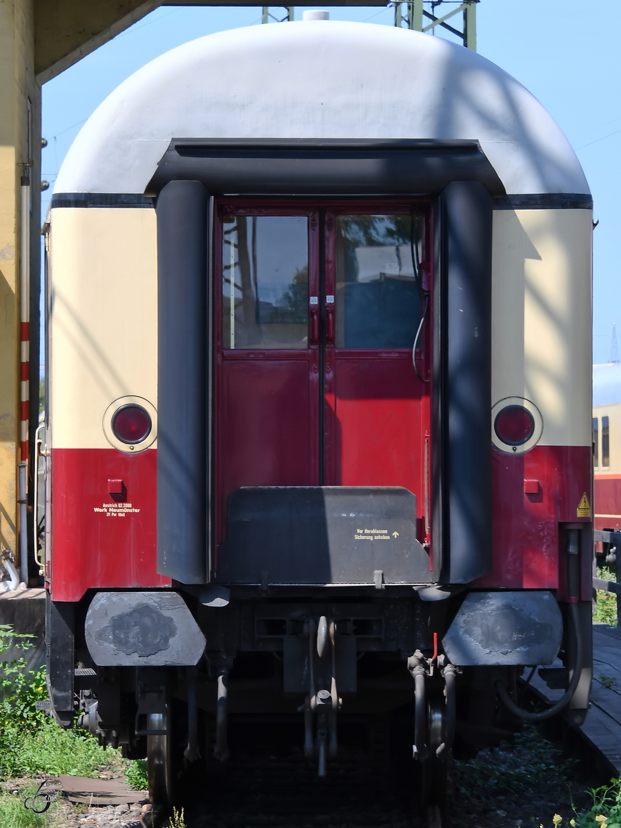 Ein Personenwagen im August 2018 im Eisenbahnmuseum Koblenz.