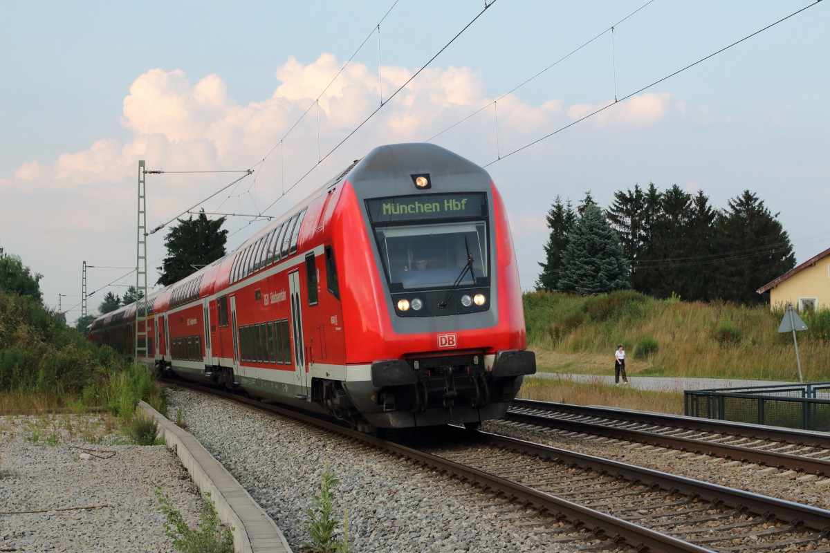 Ein RE von M�hldorf nach M�nchen wurde am 07.07.13 in Markt Schwaben angetroffen.