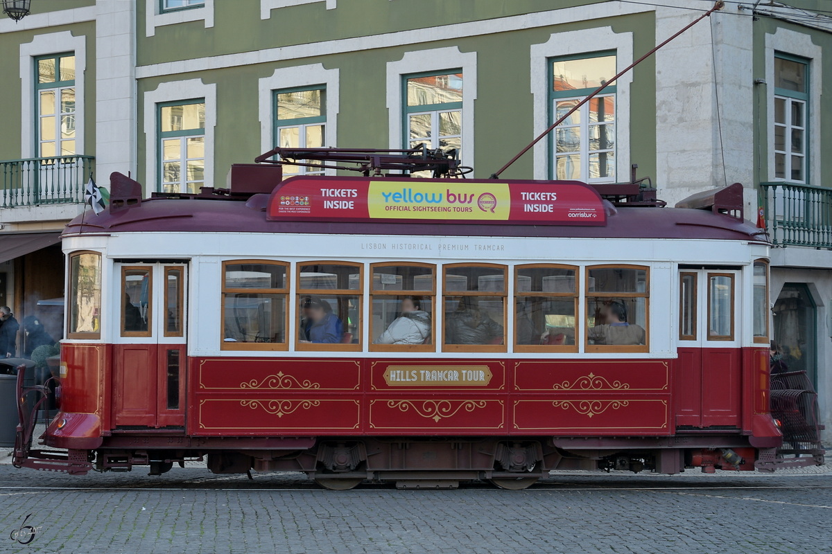Ein Remodelado, hier die rote Variante für die touristische Bergtour durch Lissabon. (Januar 2017)