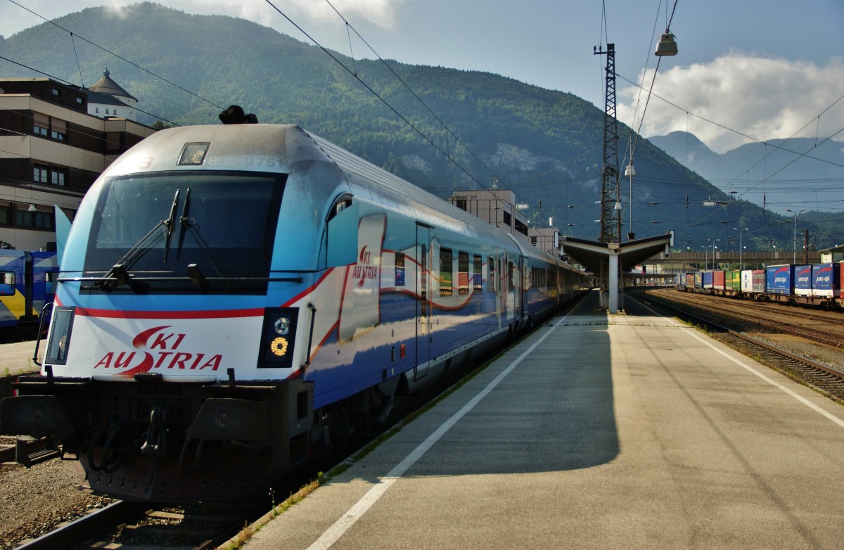 Ein RJ mit der Schublok 1116 251 in Kufstein auf den Weg nach München am 26.06.14.