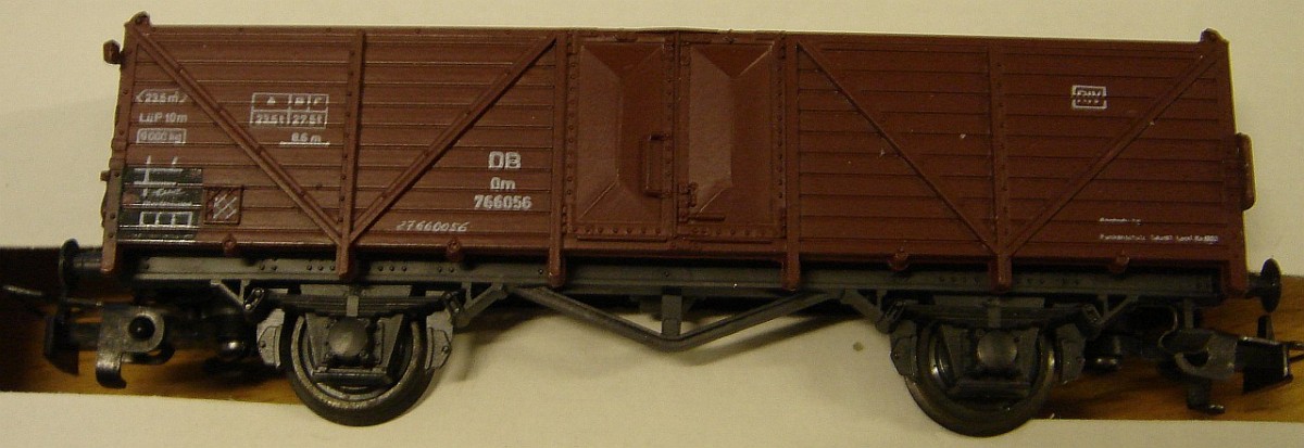 Ein Roco Om aus den frühen 70er Jahren, Artikelnummer 4314
- aufgenommen am 10.12.2013.