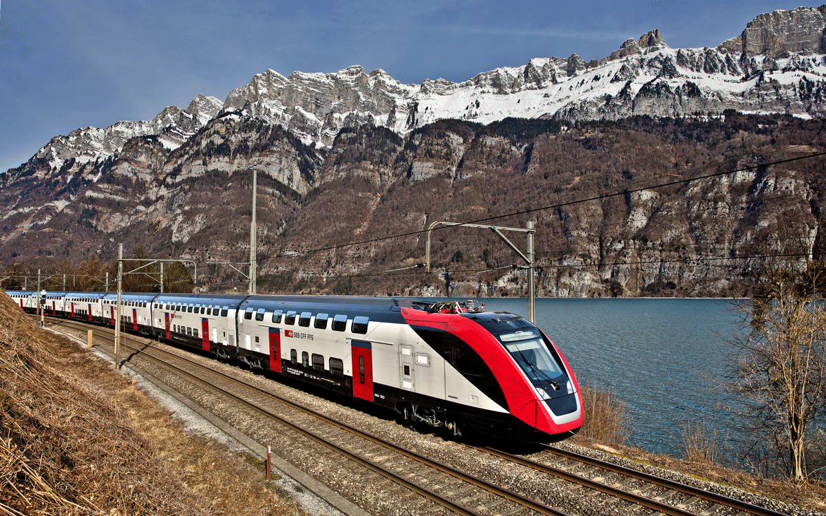 Ein SBB Swiss Express Twindexx Triebzug fährt anlässlich einer Testfahrt in Mols vorüber.Bild vom 3.2.2017