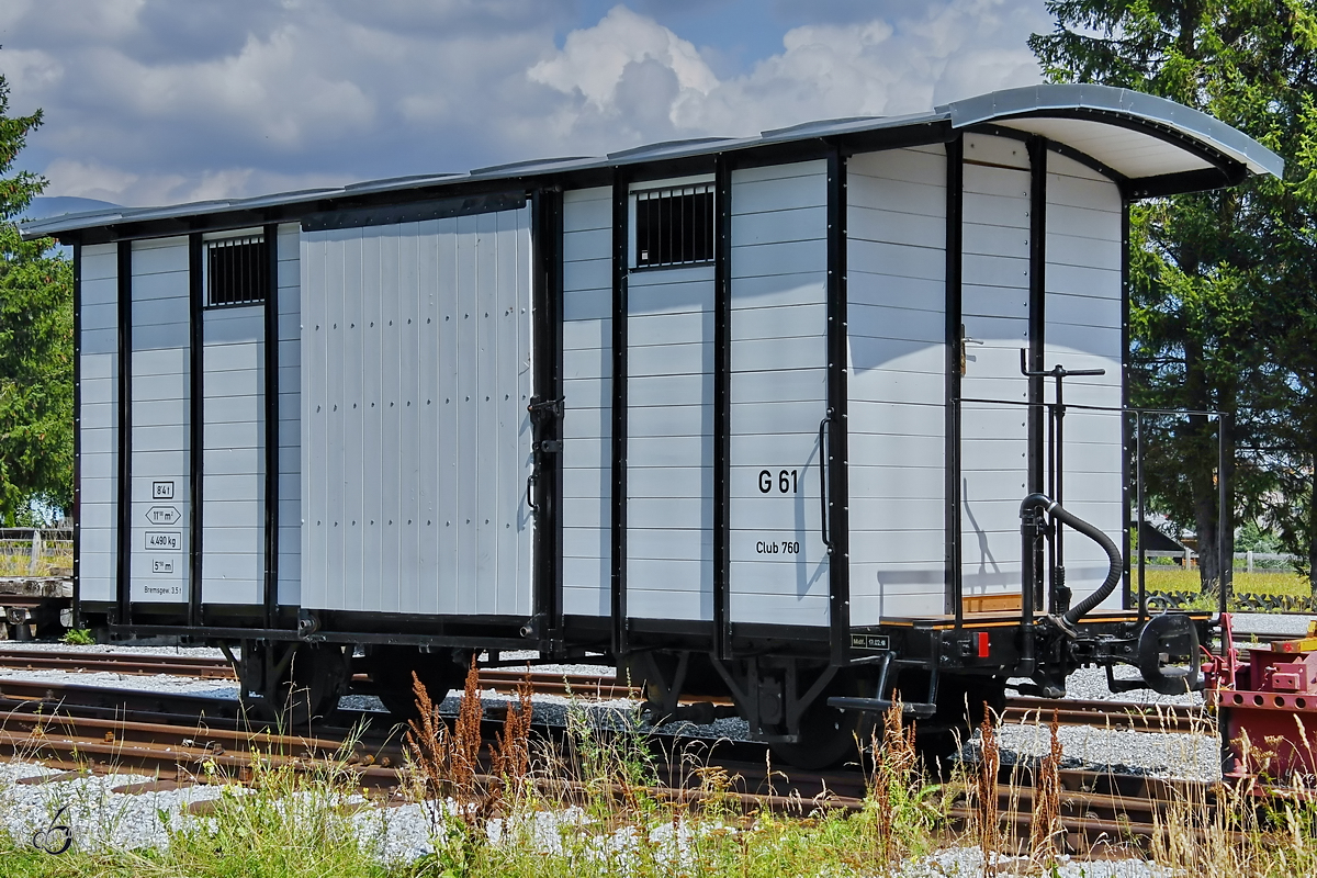 Ein schön restaurierter Güterwagen war Ende August 2019 am Bahnhof Mauterndorf abgestellt.