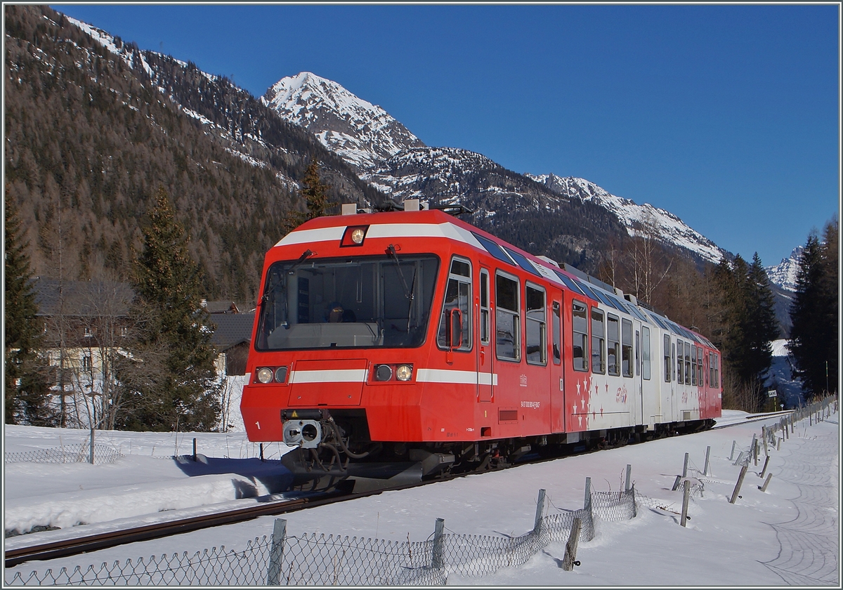 Ein SNCF / TMR BDeh 4/8 kurz nach Vallorcine auf der Fahrt Richtung Chamonix. 
20. Feb. 2015