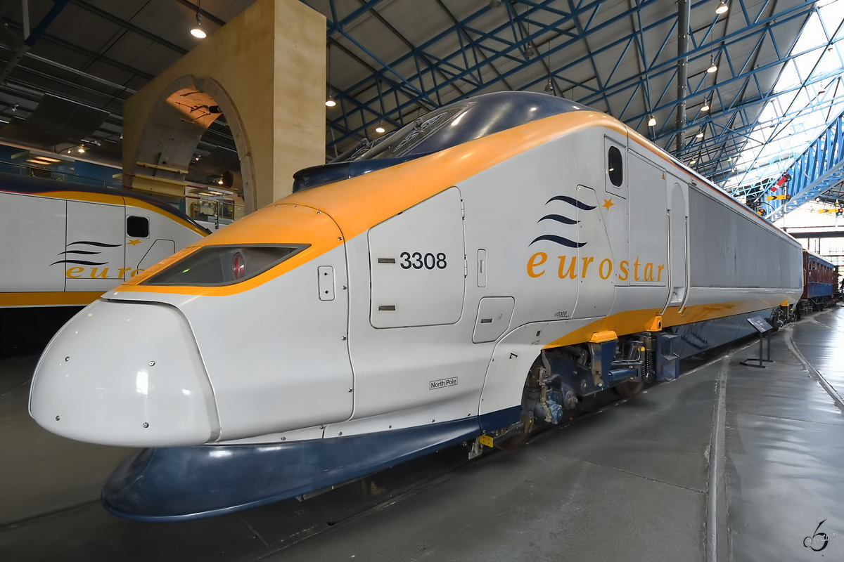 Ein Triebwagenkopf des Eurostarzuges der Klasse 373 war Anfang Mai 2019 im National Railway Museum York zu sehen.