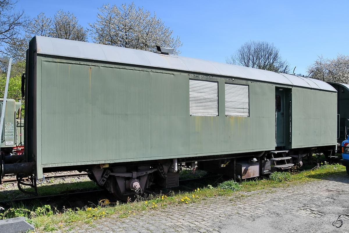 Ein umgebauter Personenwagen Ende April 2019 in Radevormwald-Dahlhausen (Wupper).